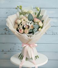 Букет цветов из:  Розы и Лизиантусы #REPLACE_PRED# Каменномостский
