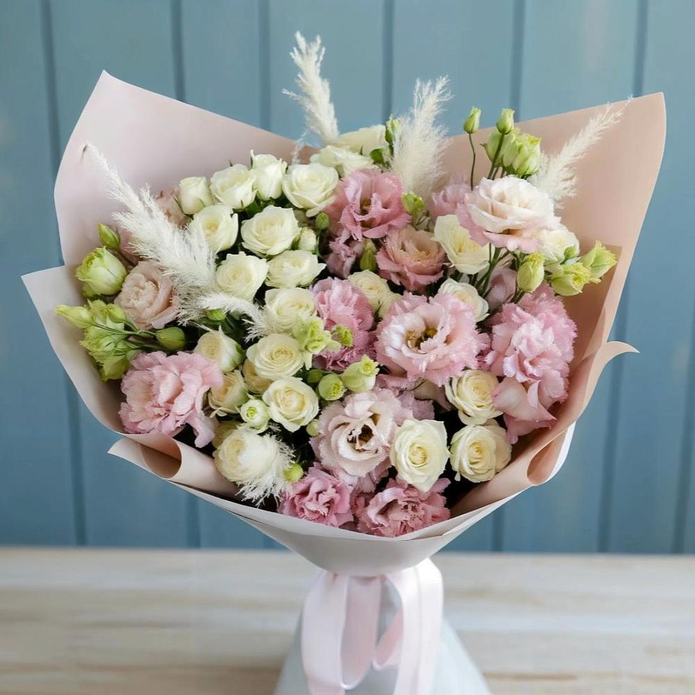 Букет цветов из: Альстромерии и Розы в Каменномостский