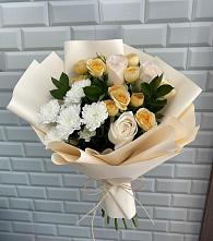 Букет цветов из:  Розы и Хризантемы в Каменномостский