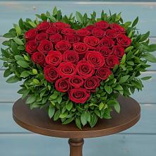 Цветочная композиция из Розы в виде сердца в Каменномостский