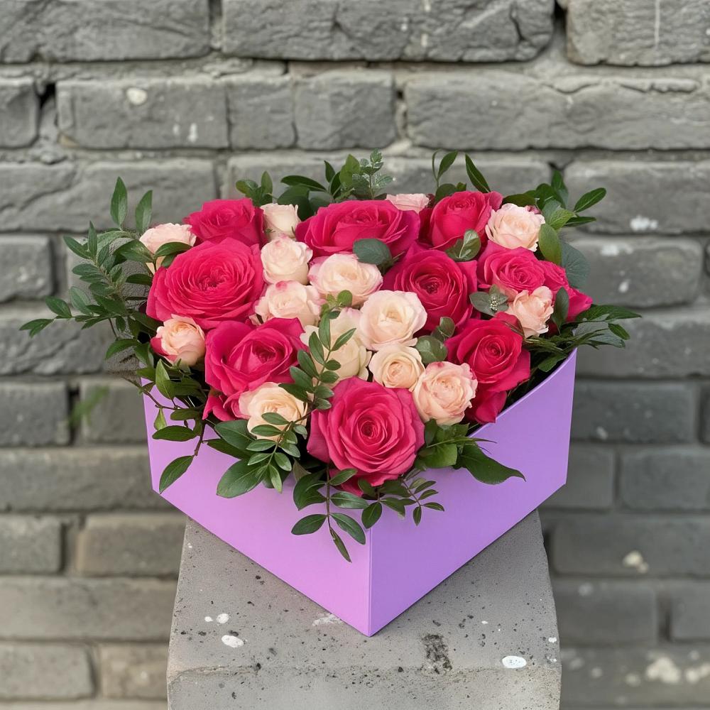 Цветочная композиция из Розы в коробке в Каменномостский