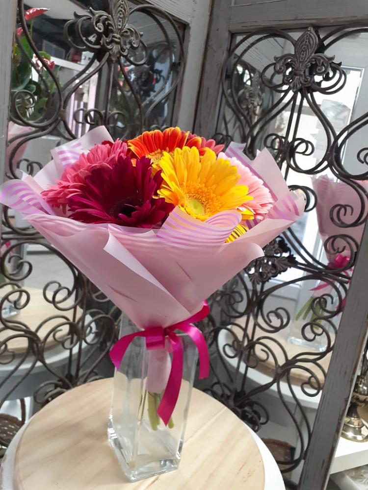 Букет цветов из: Герберы в Каменномостский