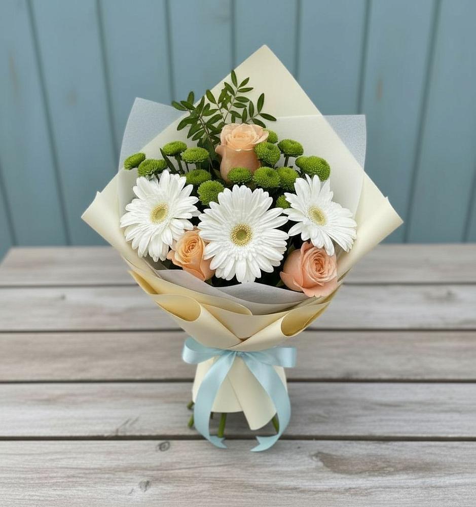 Букет цветов из: Герберы, Розы и Хризантемы в Каменномостский