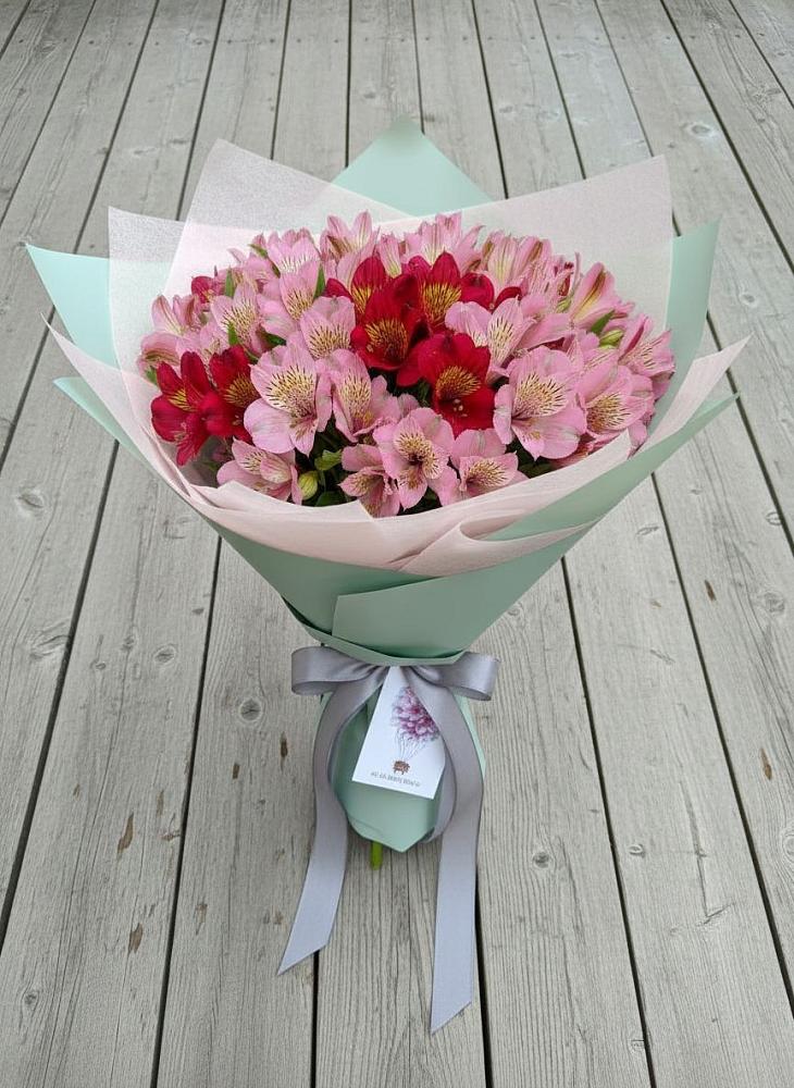 Букет цветов из: Альстромерии в Каменномостский
