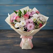 Букет цветов из:  Хризантемы, Альстромерии и Розы в Каменномостский