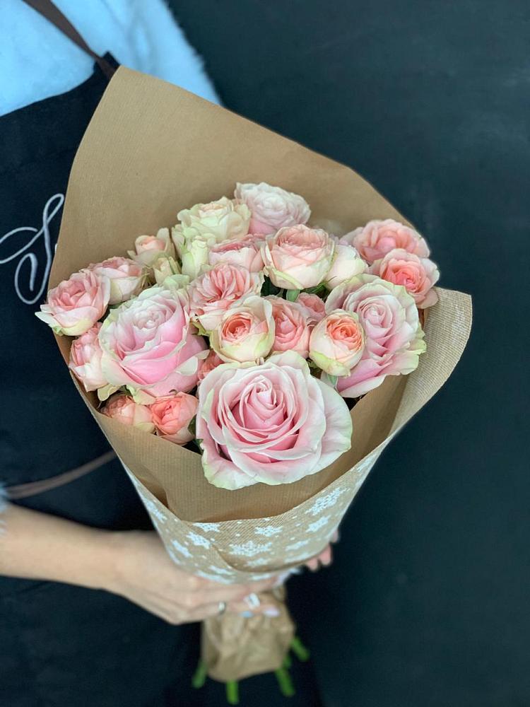 Букет цветов из: Хризантемы и Розы в Каменномостский