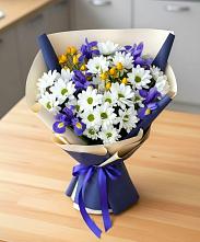 Букет цветов из:  Розы, Ирисы и Хризантемы #REPLACE_PRED# Каменномостский