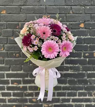 Букет цветов из:  Герберы и Хризантемы в Каменномостский